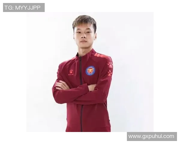 专访杨强：深入探讨足球成功的秘诀与未来发展方向